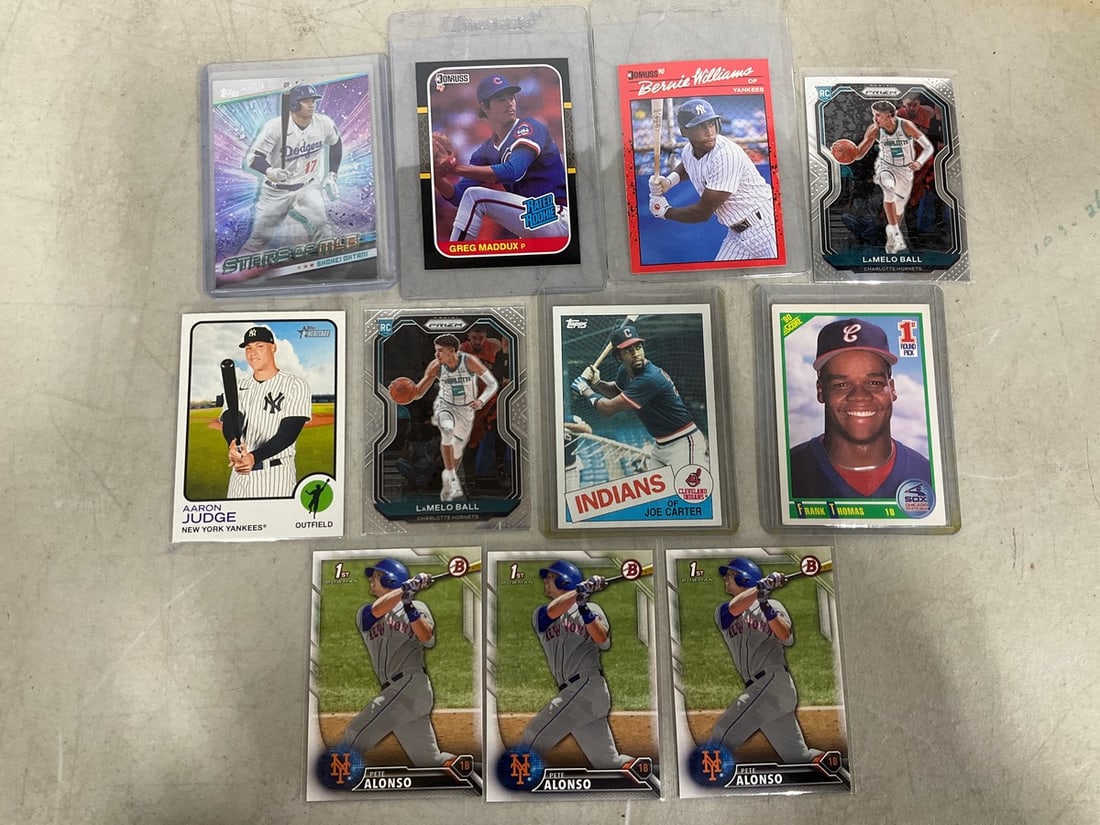 Vintage collectible baseball cards (1 of 1)