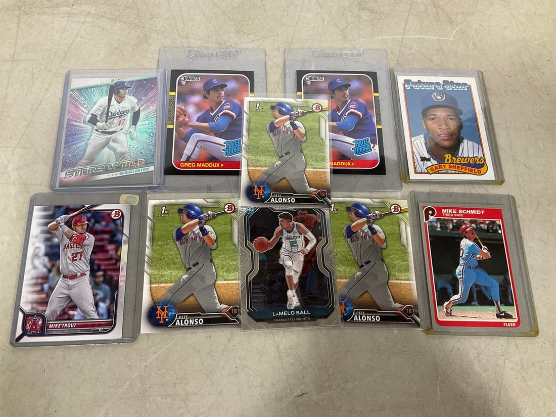 Vintage collectible baseball cards (1 of 1)