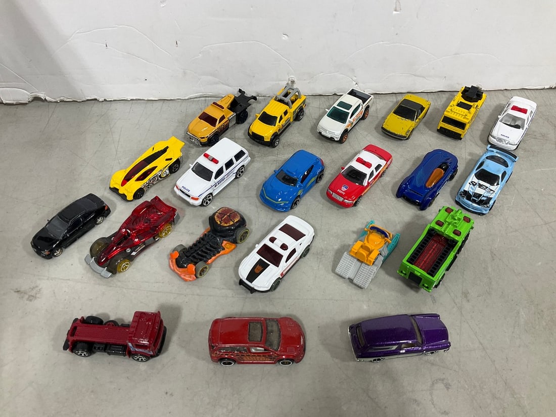 Collectible diecast cars(HotWheels and more): Collectible diecast cars(HotWheels and more)