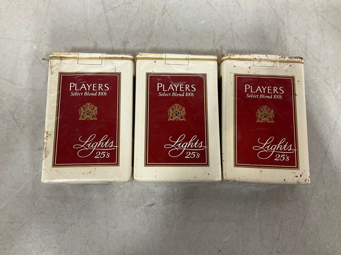 Vintage Tobbaco Packs(Players select blend 100's Lights 25's-sealed, 3 packs total): Vintage Tobbaco Packs(Players select blend 100's Lights 25's-sealed, 3 packs total)