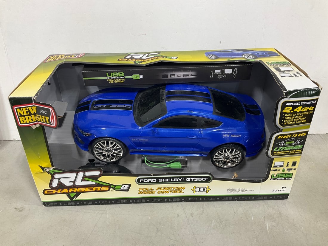 RC Chargers Ford Shelby GT350*new in box*: RC Chargers Ford Shelby GT350*new in box*