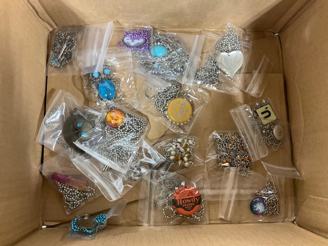 Costume jewelry (1 of 1)