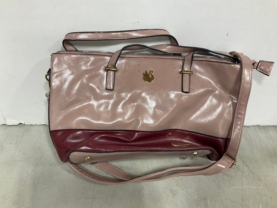 Gloria Vanderbilt handbag (1 of 1)