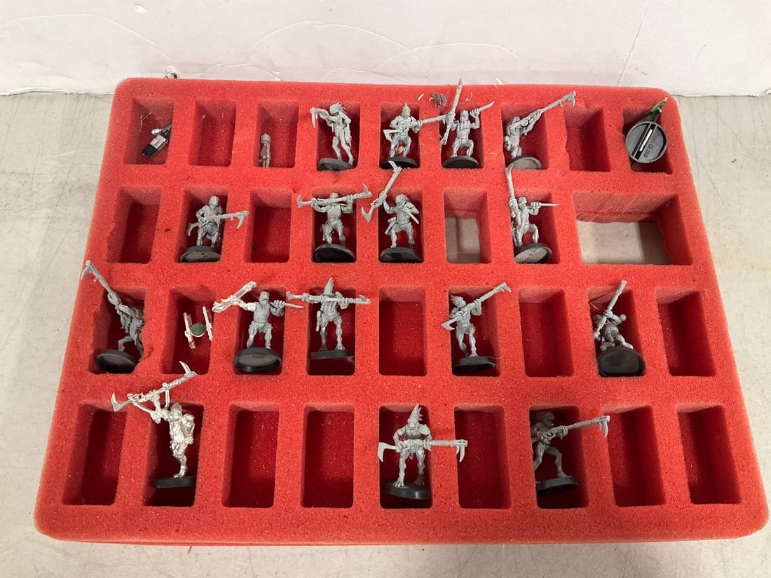 Tau Empire Game Figures: Tau Empire Game Figures