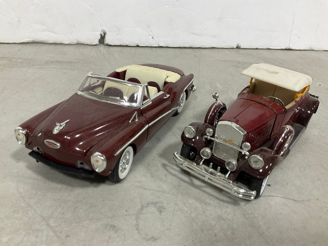 1900s Model Cars (Buick, Pierce) (1 of 1)