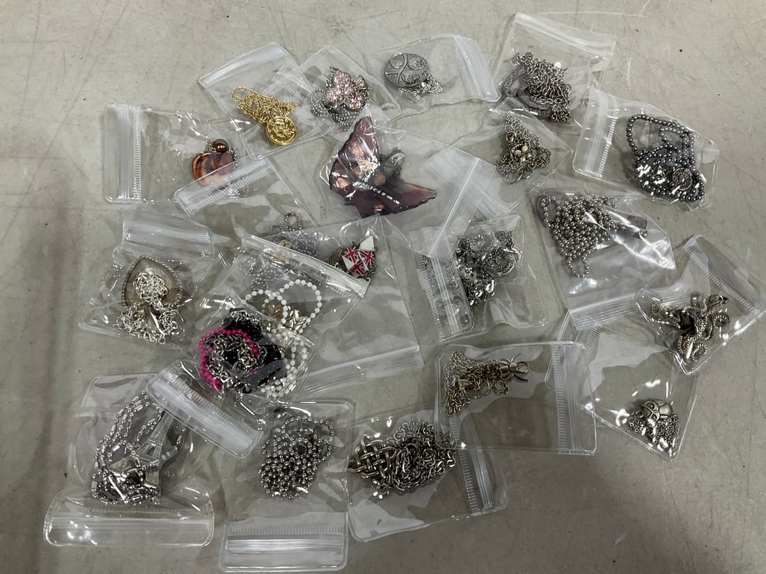 Various Costume Jewelry (1 of 1)