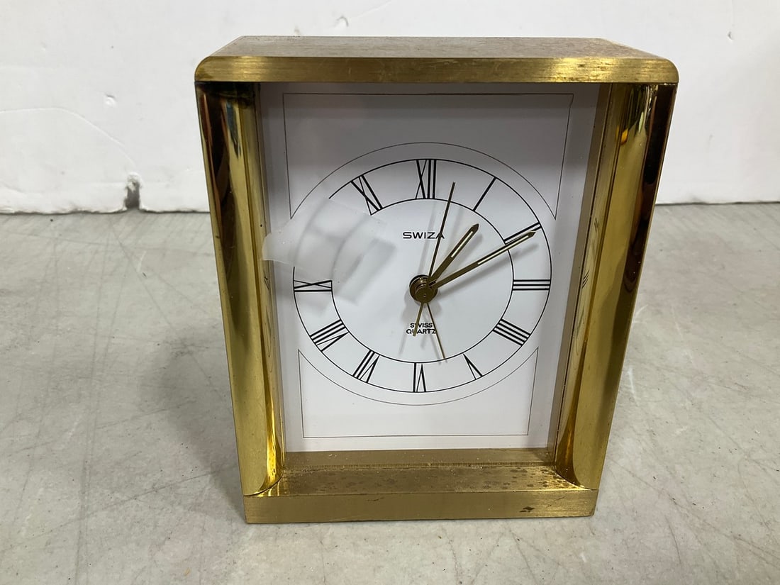 Swiza Clock (5inx2inx4in): Swiza Clock (5inx2inx4in)