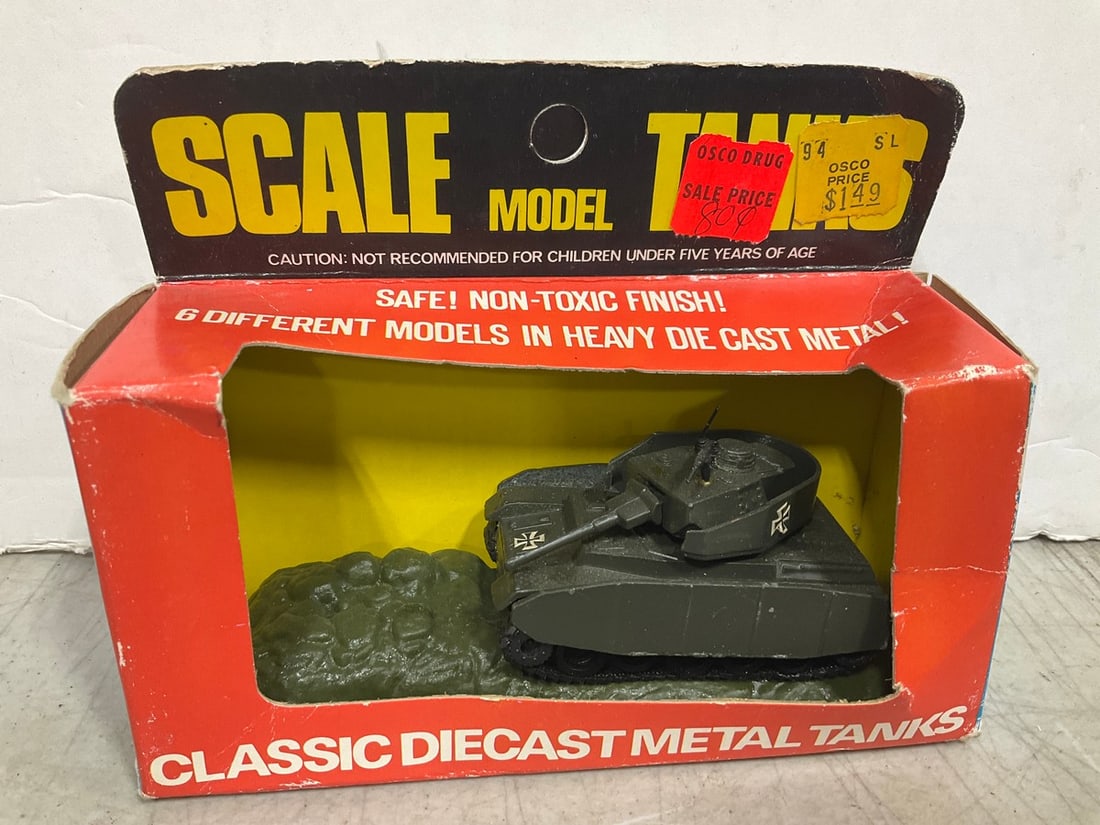 Scale Model Collectible Diecast Tank *new in box* (1 of 1)