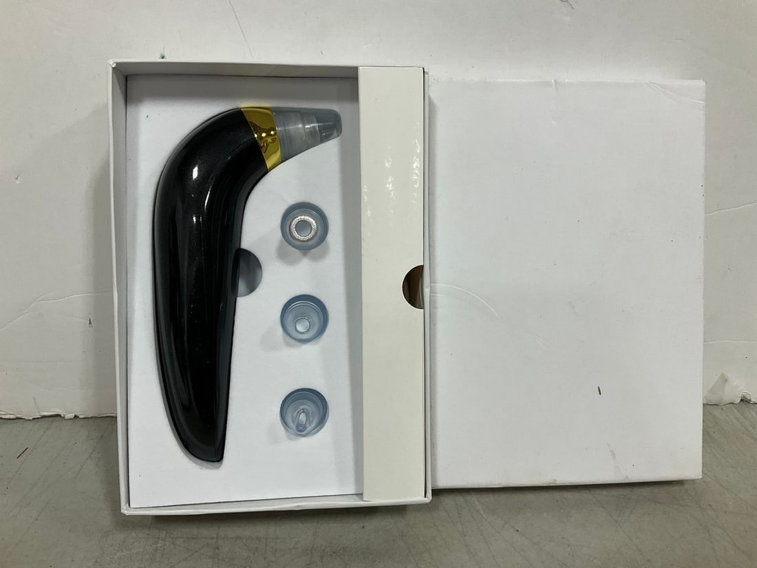 Beauty Apparatus for Microdermabrasion - Black *new in box* (1 of 1)