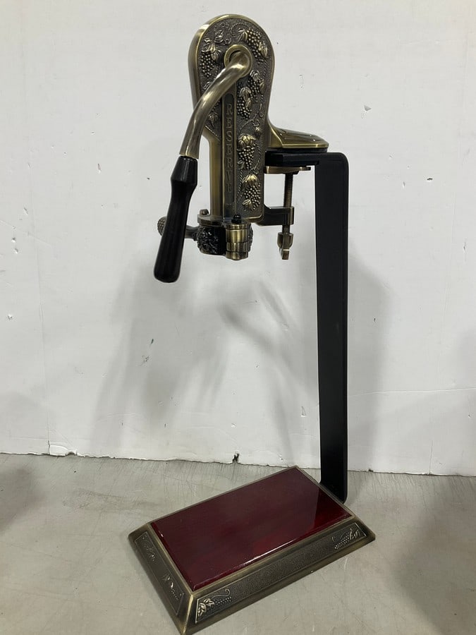 Vintners Reserve Brass Tabletop Wine Bottle Opener: Vintners Reserve Brass Tabletop Wine Bottle Opener