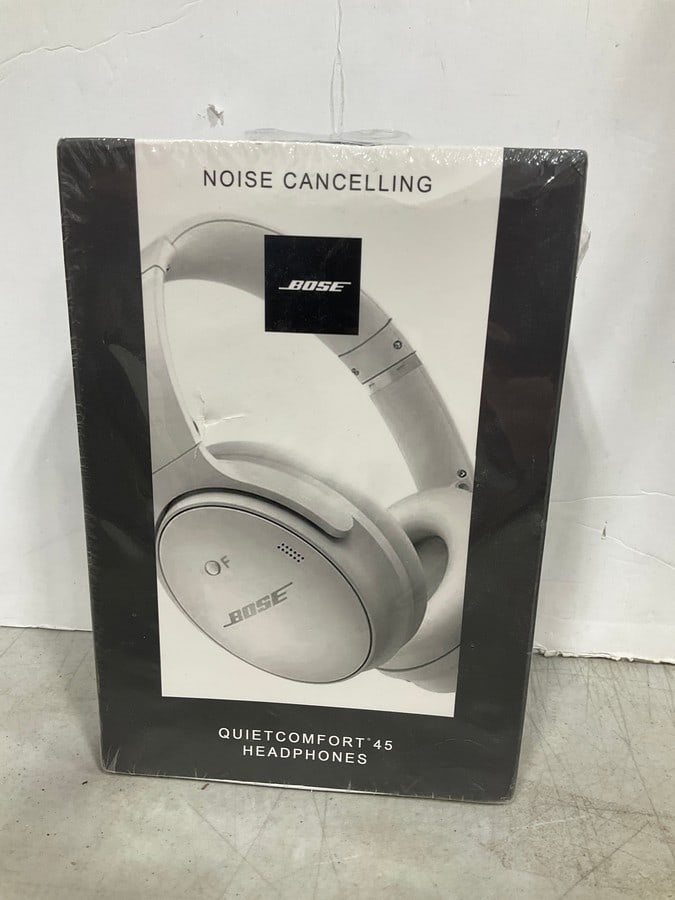 Bose Quietcomfort Ultra Headphones *SEALED*: Bose Quietcomfort Ultra Headphones *SEALED*