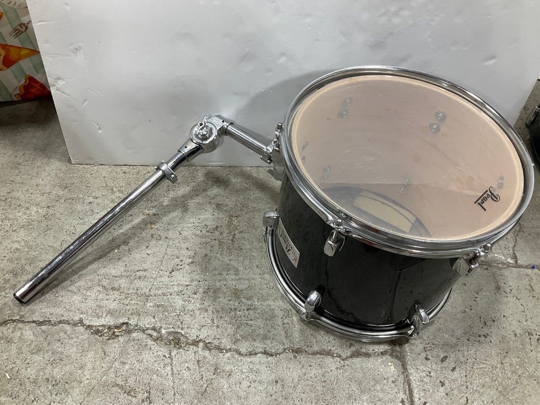 Pearl Drum (1 of 1)