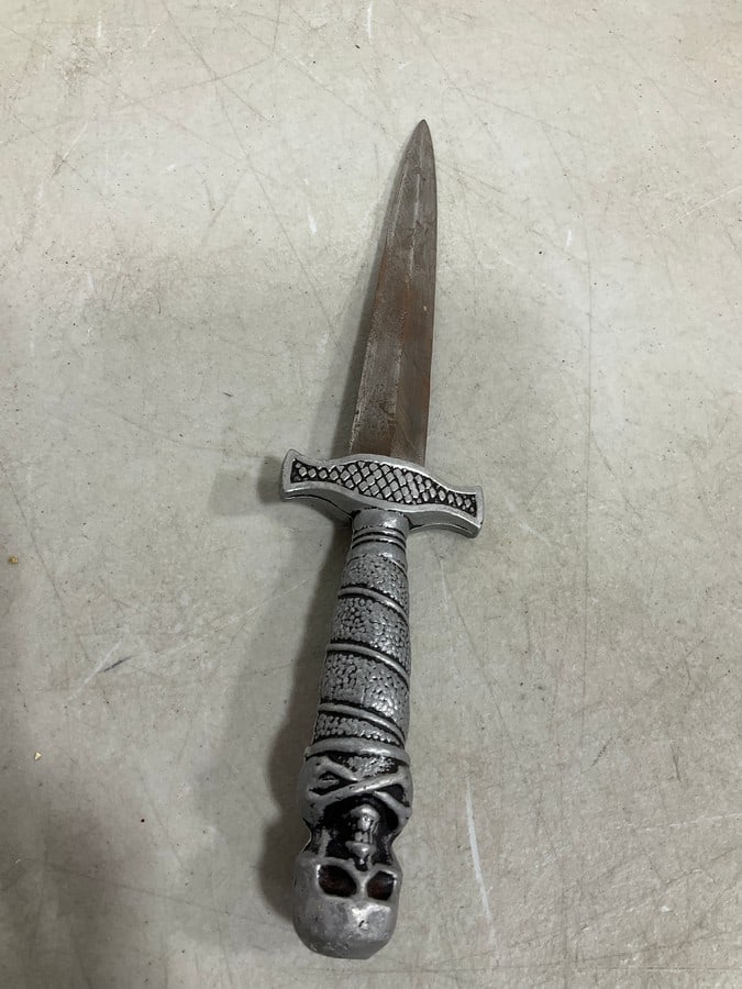 Vintage Dagger (5.5in Blade): Vintage Dagger (5.5in Blade)