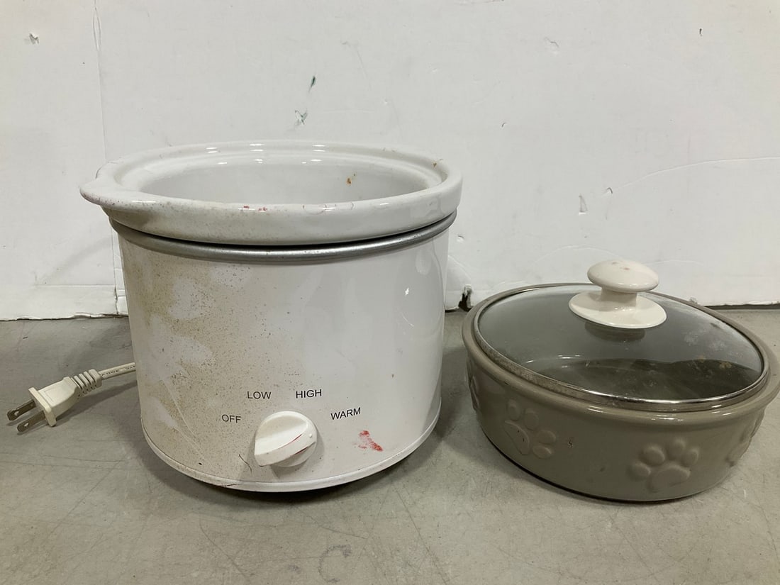 Ceramic Dog Bowl, and Manual Slow Cooker (1 of 1)