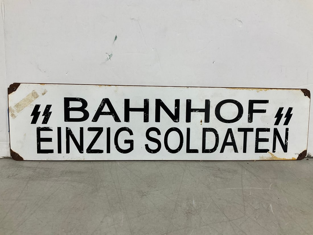 Vintage German Sheet Metal Sign 'Train Station Soldiers Only' (5inx20in): Vintage German Sheet Metal Sign 'Train Station Soldiers Only' (5inx20in)