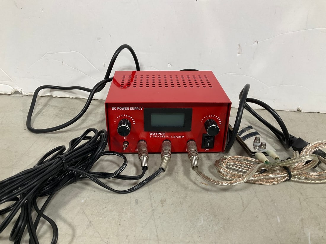 DC Power Supply (1 of 1)