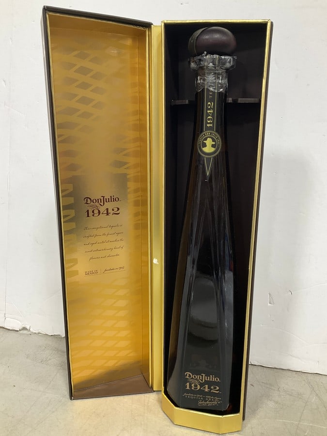 Don Julio Tequila Anejo - 40% (750ml) *SEALED*: Don Julio Tequila Anejo - 40% (750ml) *SEALED*