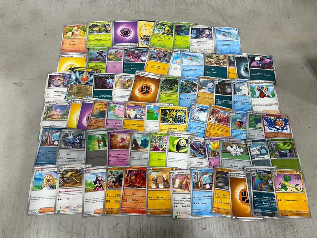 Various Pokemon cards: Various Pokemon cards