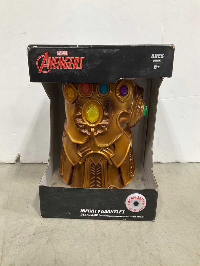 Marvel Avengers infinity gauntlet*new in box*: Marvel Avengers infinity gauntlet*new in box*