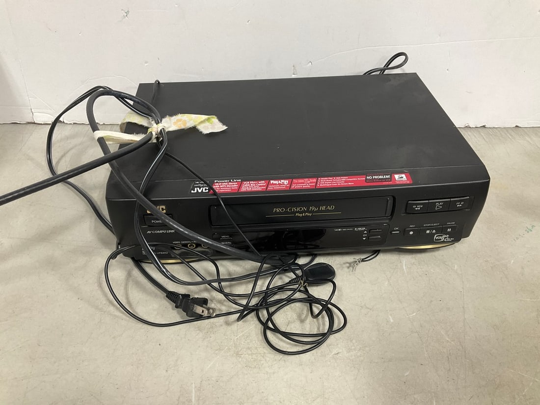 JVC VCR player (1 of 1)
