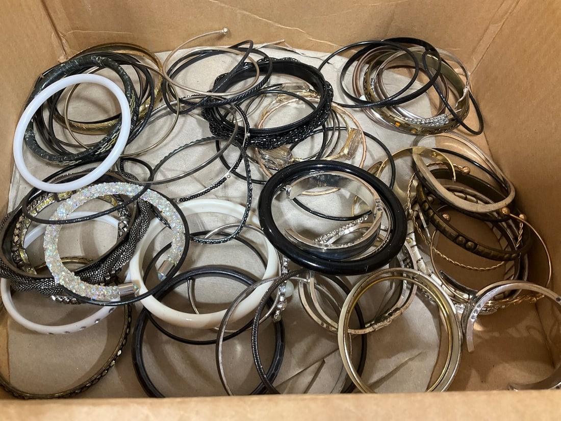 Various Costume Bracelets: Various Costume Bracelets