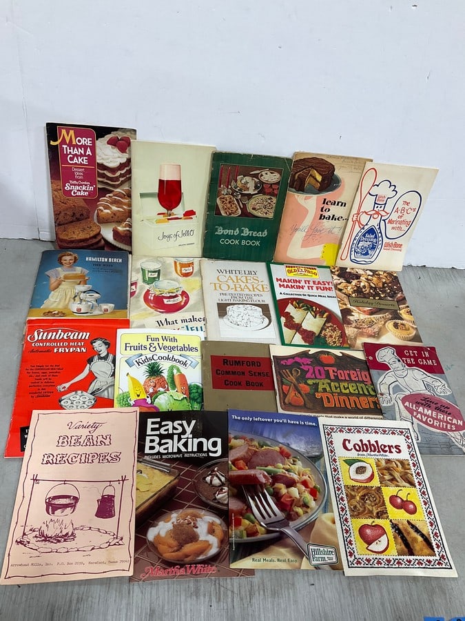 Vintage Cookbooks: Vintage Cookbooks