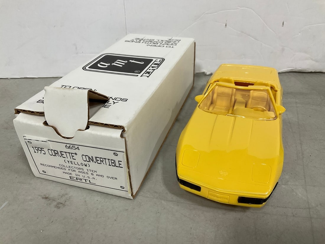 1995 Corvette Convertible Plastic Dealer Promo Model Collectible (1 of 1)
