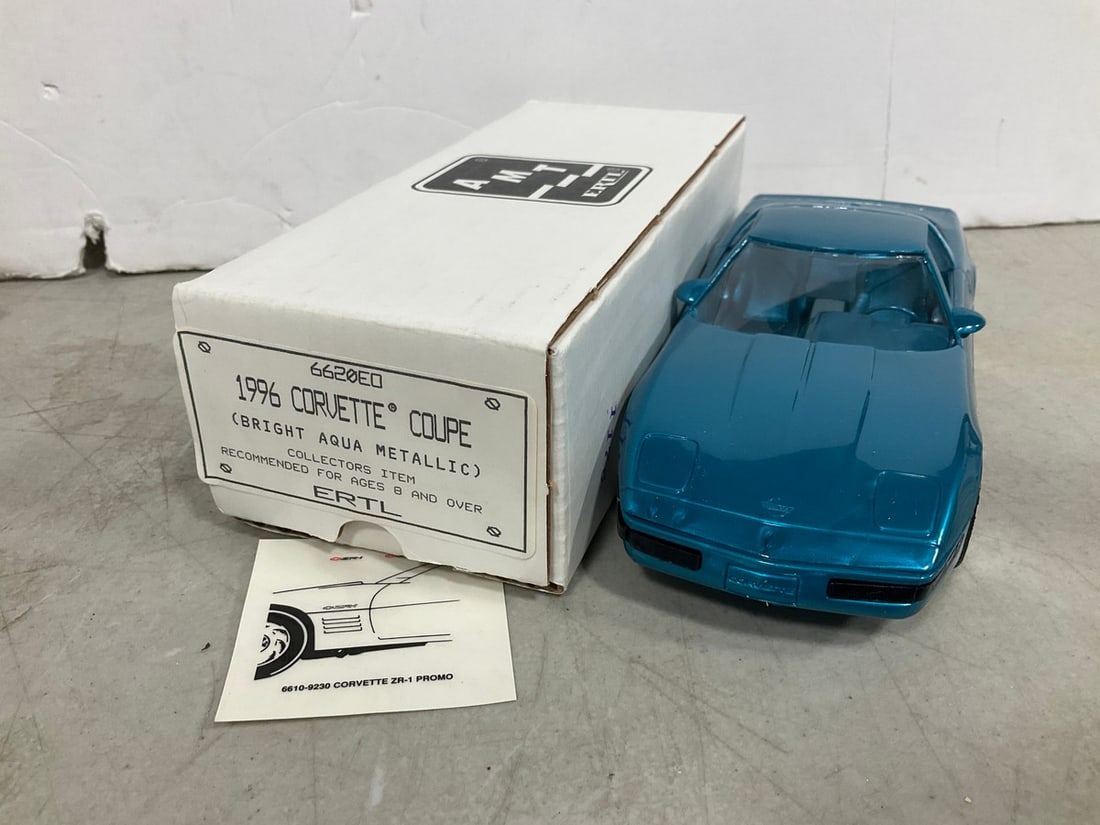 1996 Corvette Coupe Diecast Model Collectible (1 of 1)