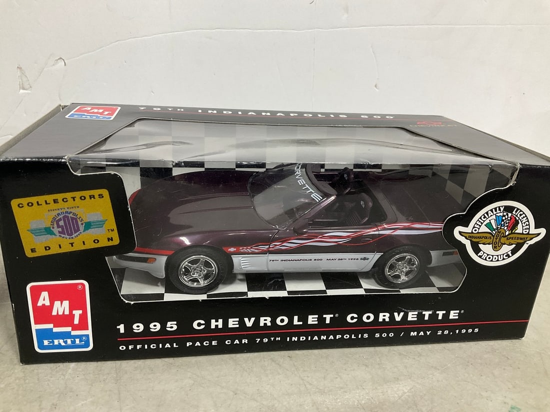 ERTL 1995 Chevrolet Corvette Diecast Model *new in box* (1 of 1)