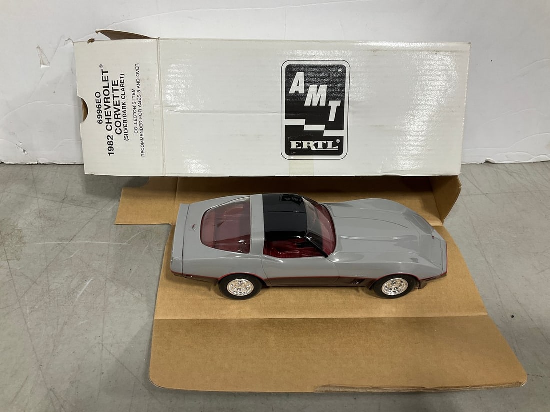 1982 Chevrolet Corvette Diecast Model Collectible (1 of 1)