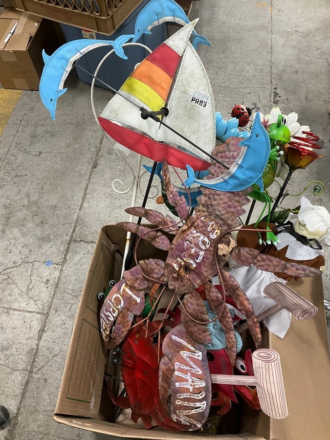 Outdoor yard decor (1 of 1)