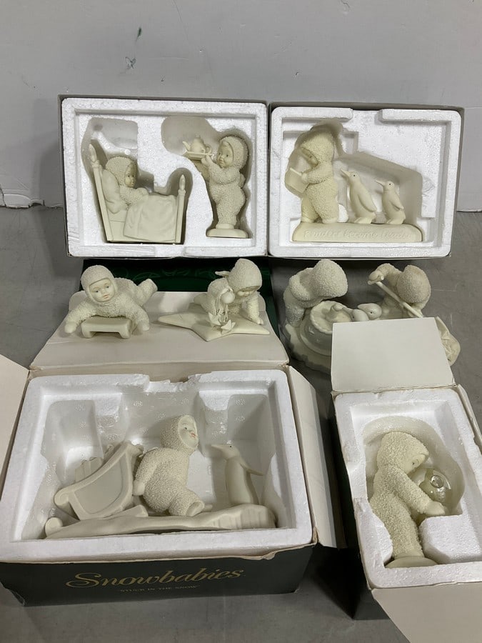 Various Ceramic Snowbaby Figures *in boxes*: Various Ceramic Snowbaby Figures *in boxes*