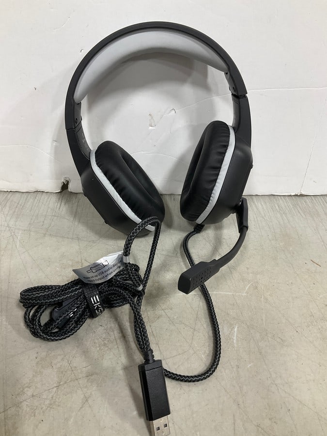 ESKA Gaming Headset (1 of 1)