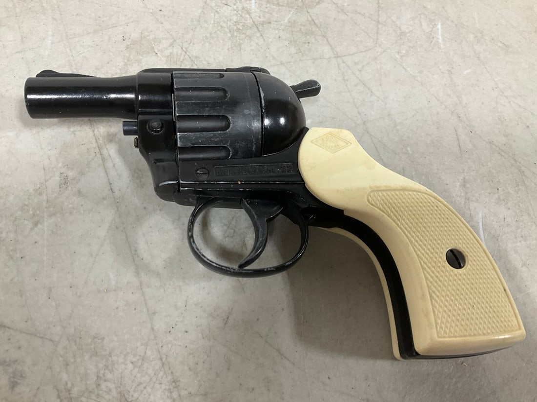 Starter Pistol Gun: Starter Pistol Gun