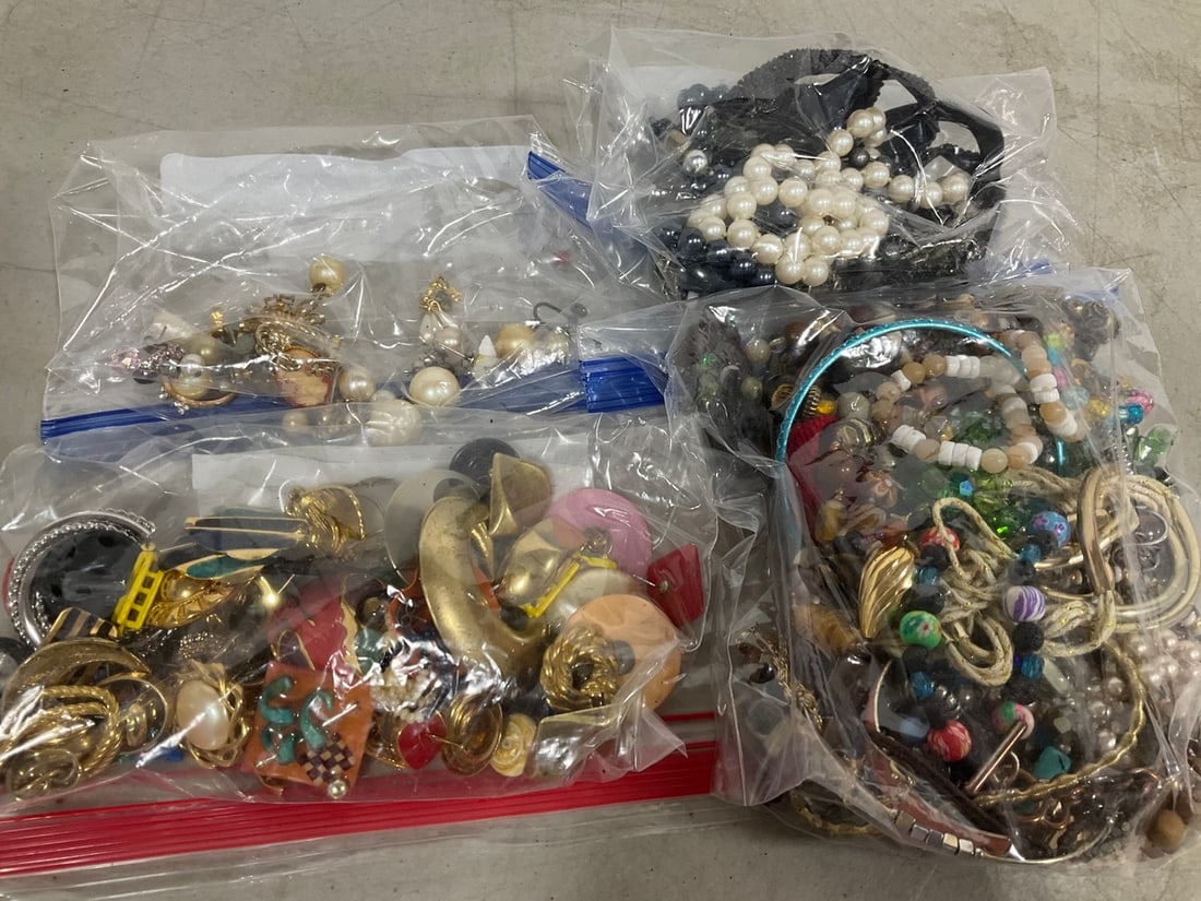 Various Costume Jewelry (1 of 1)