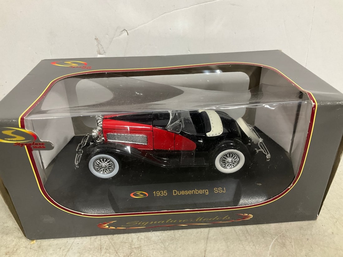 Signature Models 1935 Duesenberg SSJ *new in box*: Signature Models 1935 Duesenberg SSJ *new in box*