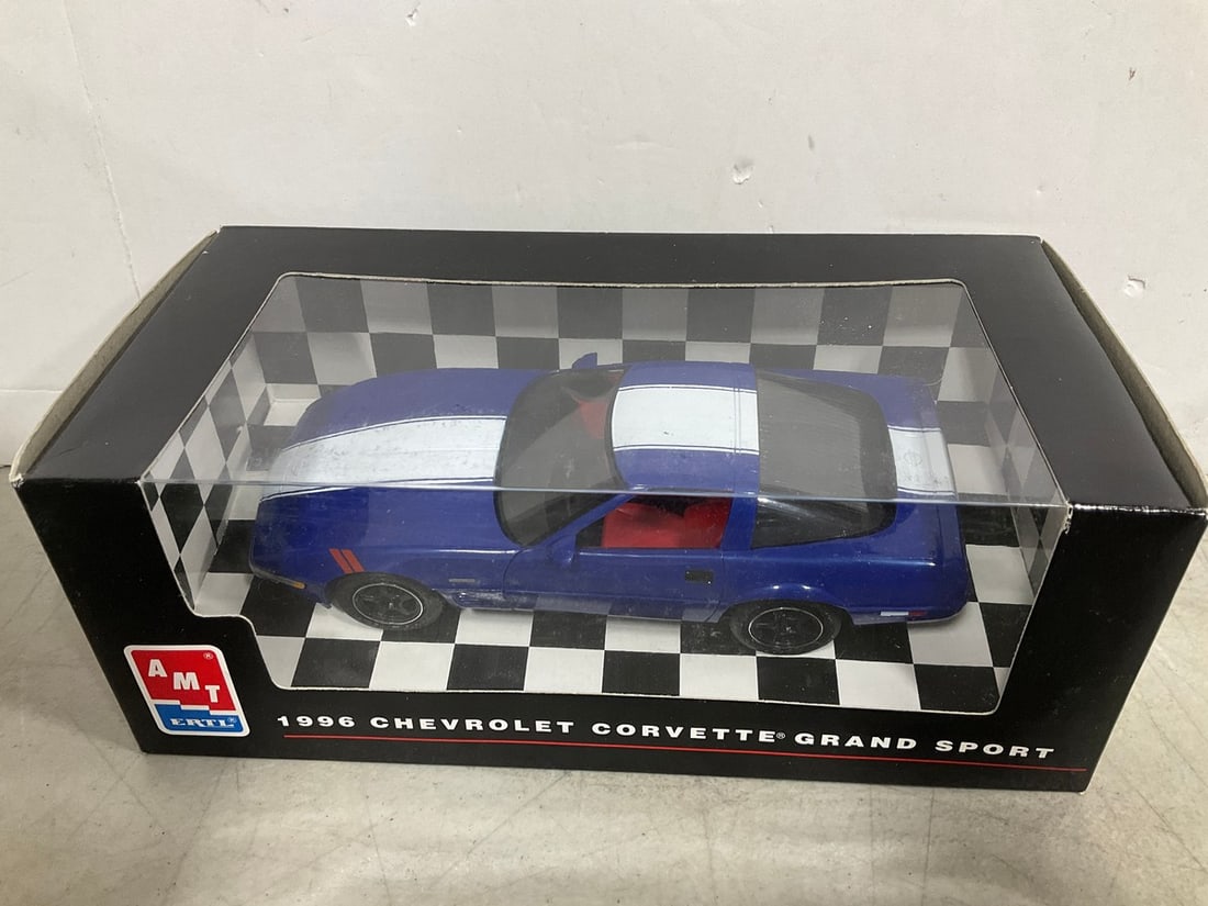 ERTL 1996 Chevrolet Corvette Grand Sport *new in box* (1 of 1)