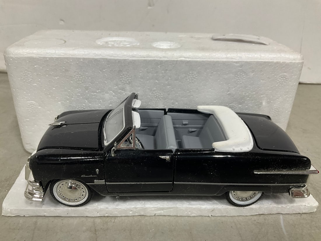 National Motor Museum 1951 Ford Custom Convertible Coupe Diecast Model (1 of 1)