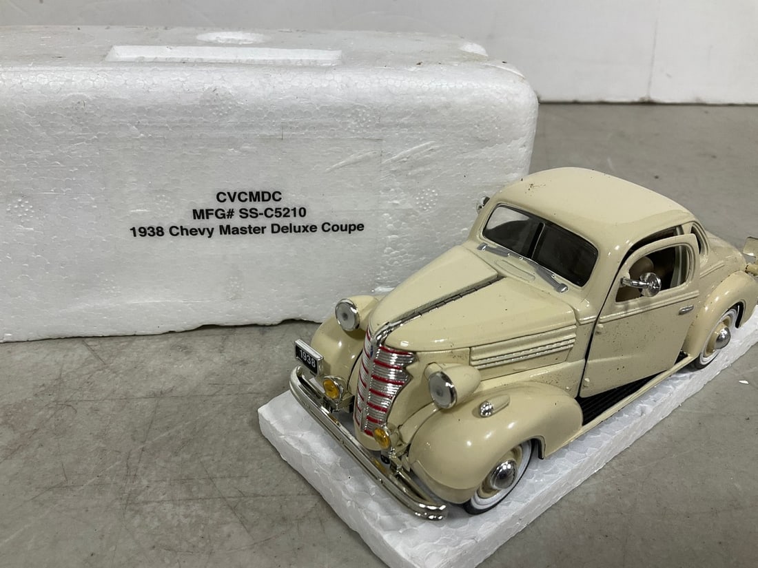 National Motor Museum 1938 Chevrolet Master Deluxe Business Coupe Diecast Model: National Motor Museum 1938 Chevrolet Master Deluxe Business Coupe Diecast Model