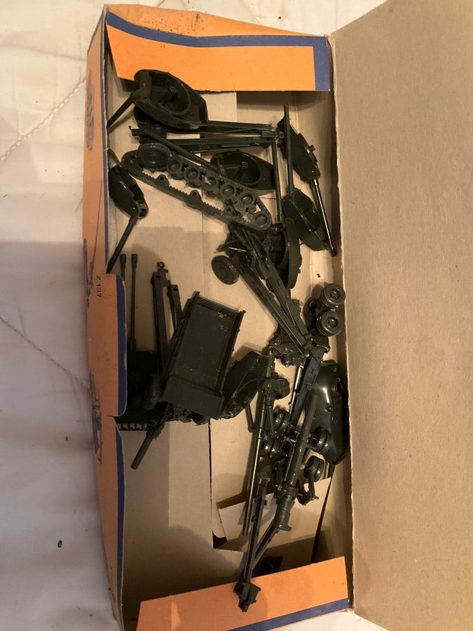 Dealer Pack HO Model Miniatures Military Artillery precise HO, OO Scale (1 of 1)