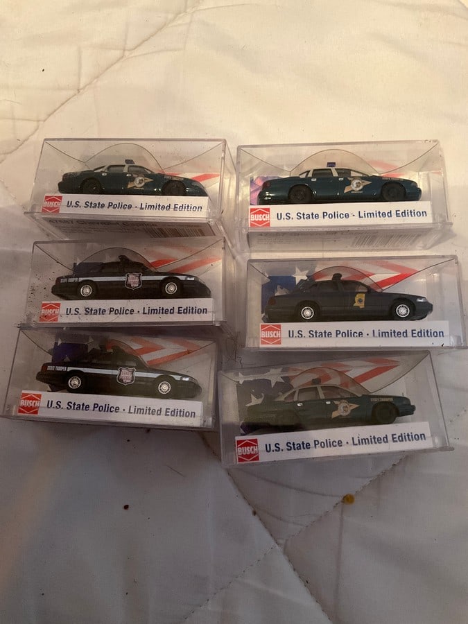 HO Train police cars: HO Train police cars