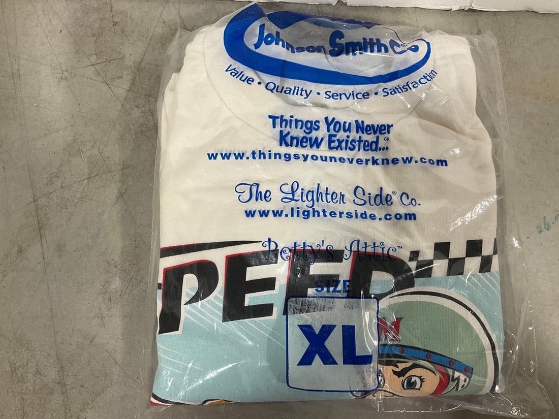XL Speed Racer T-shirt: XL Speed Racer T-shirt