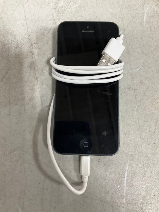 iPhone S(unknown working condition): iPhone S(unknown working condition)