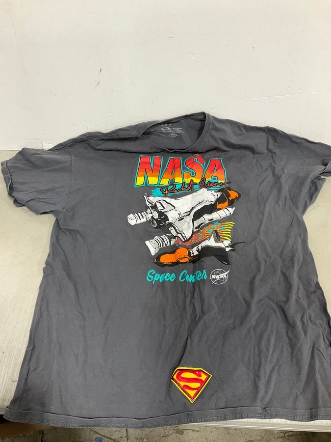 NASA tshirt(XL): NASA tshirt(XL)