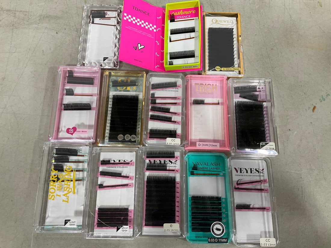 Various eyelashes: Various eyelashes