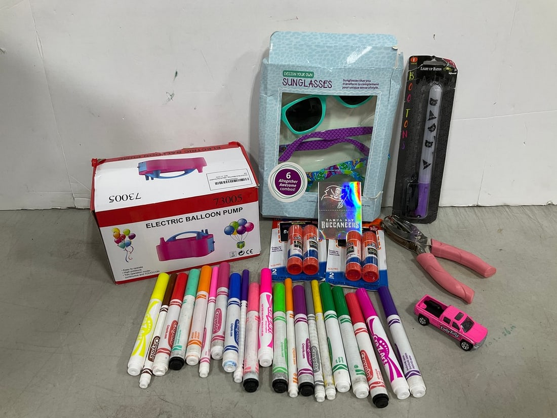 Electric balloon pump, sunglasses set, and more: Electric balloon pump, sunglasses set, and more