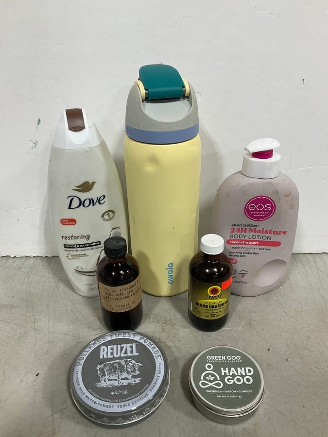 Owala water bottle and various hygiene products: Owala water bottle and various hygiene products