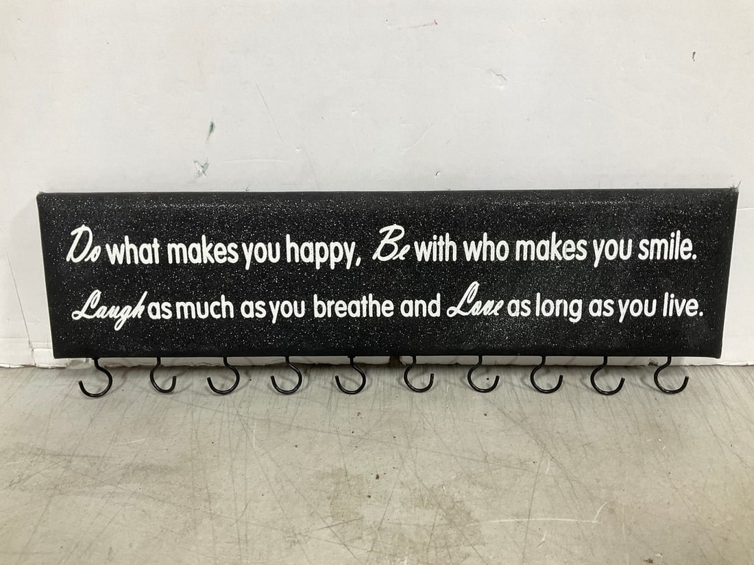 Jewelry hook organizer wall decor: Jewelry hook organizer wall decor