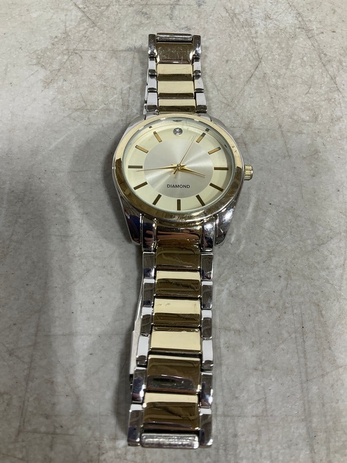 Diamond Watch: Diamond Watch