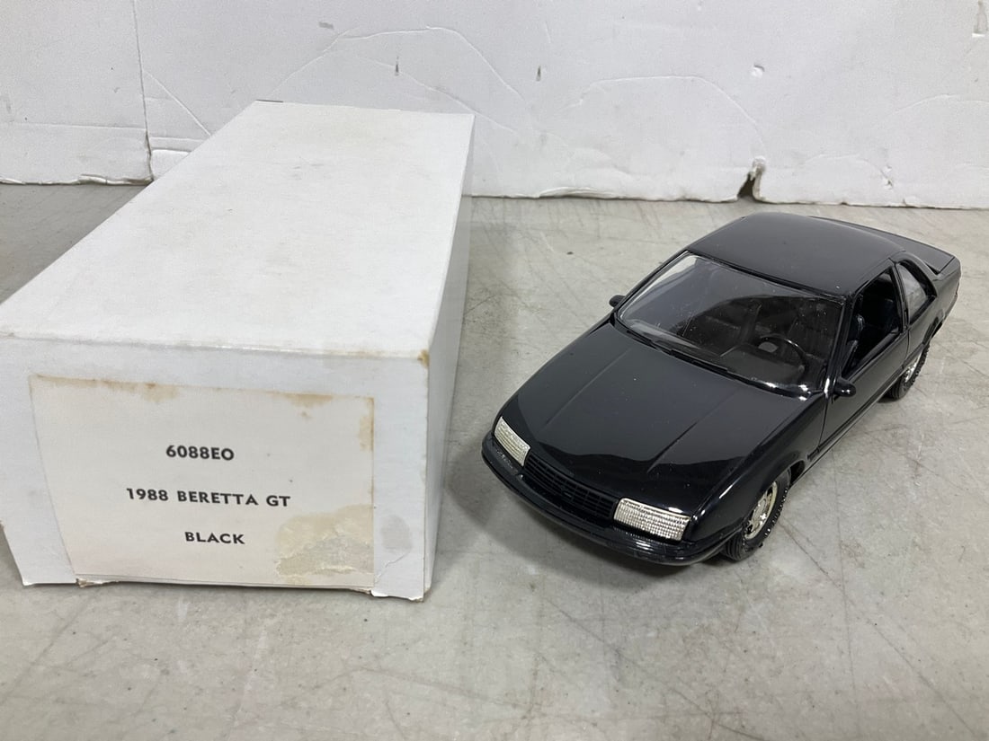 ERTL 1988 Beretta GT Dealer Promo Car - Black: ERTL 1988 Beretta GT Dealer Promo Car - Black